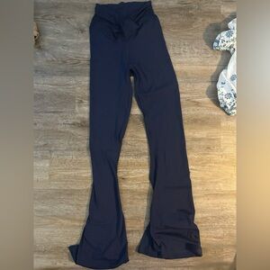 aerie navy blue flare leggings worn once (offline version)